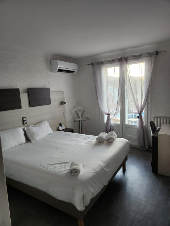 ארגלס-סור-מר Logis Hotel Restaurant Les Charmettes מראה חיצוני תמונה